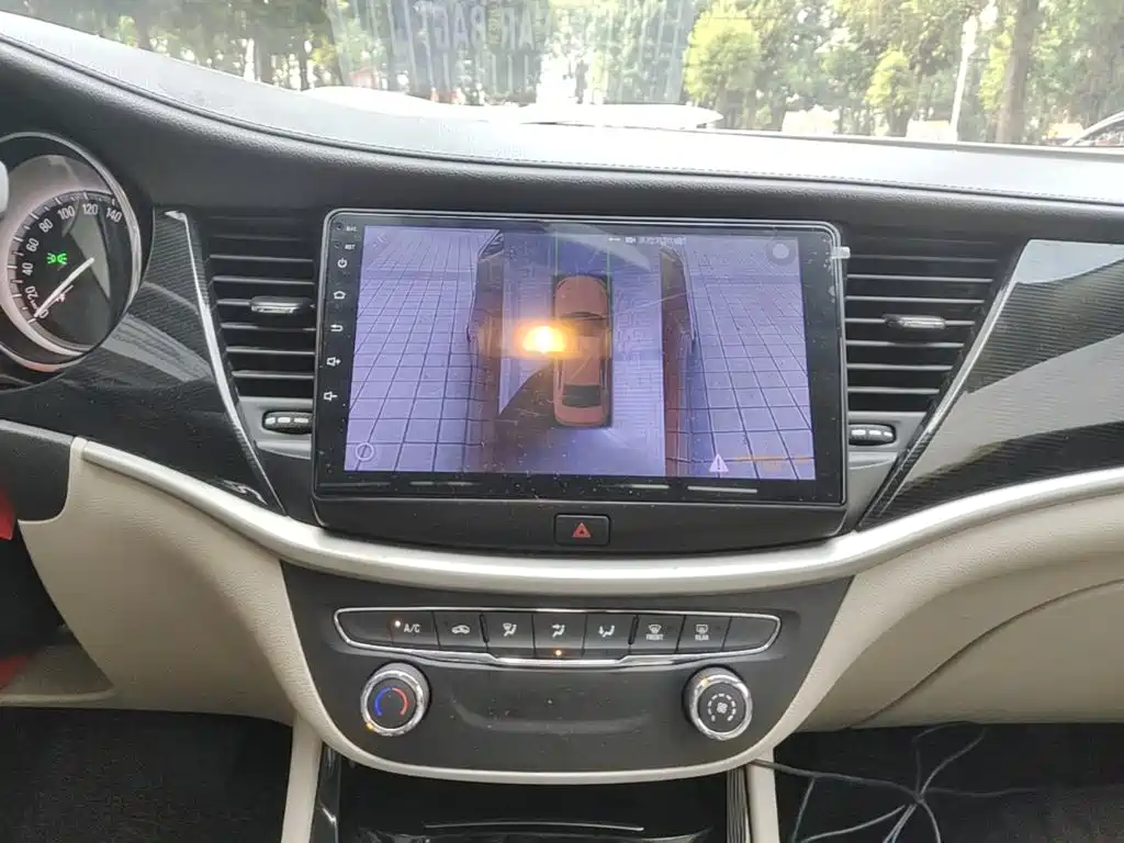 Buick Verano — миниатюра 13