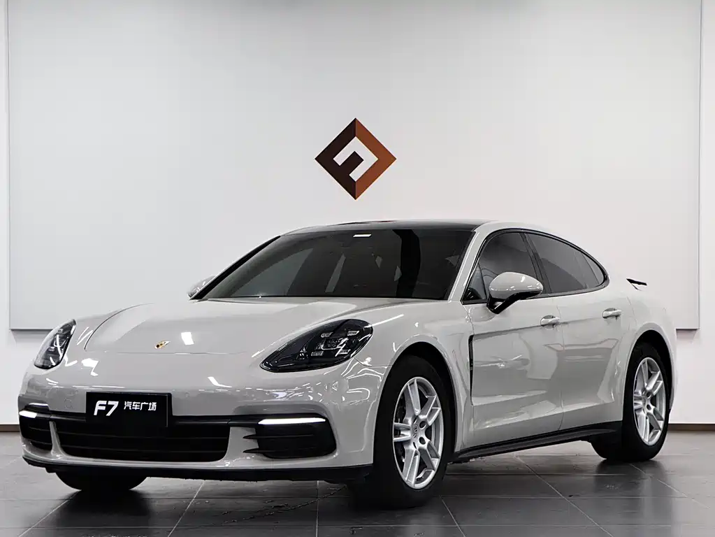Porsche Panamera 2019