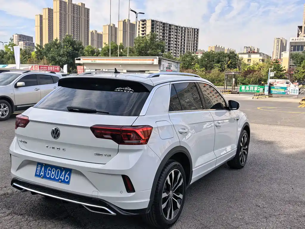 Volkswagen T-Roc — миниатюра 9