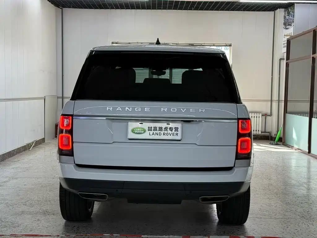 Land Rover Range Rover — миниатюра 8