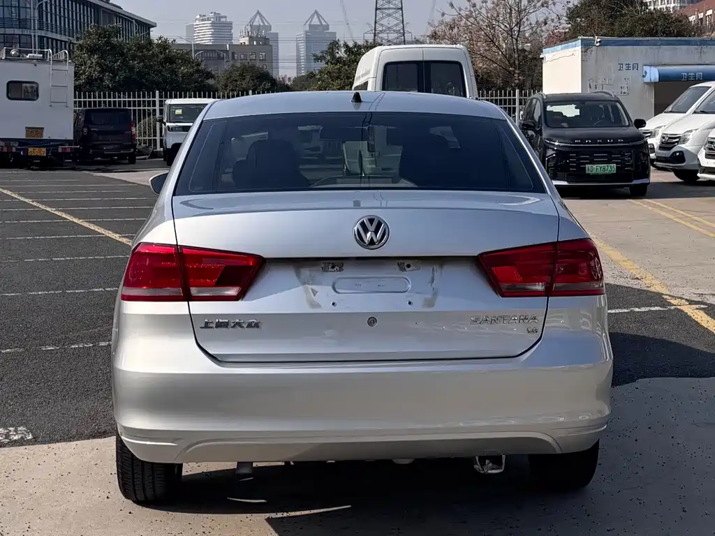 Volkswagen Santana — миниатюра 6
