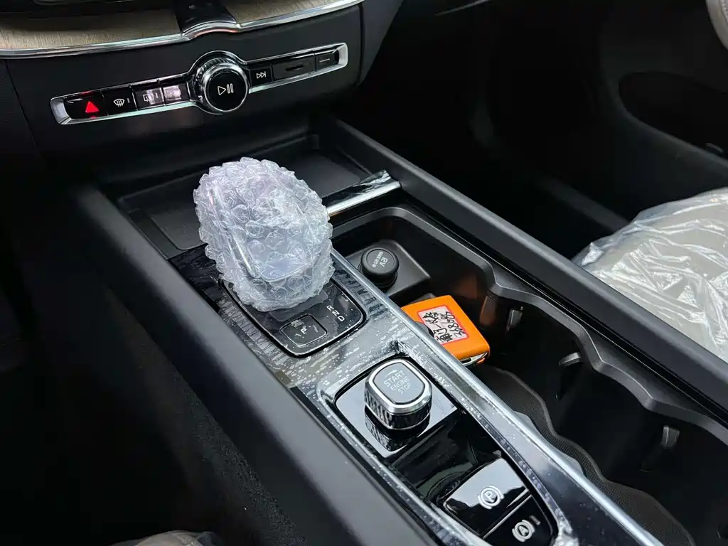 Volvo XC60 — миниатюра 9