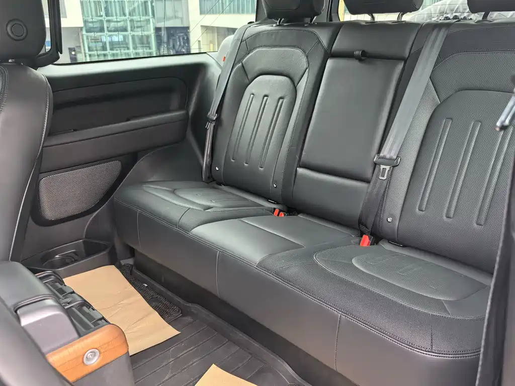Land Rover Land Rover Defender 2022 90 2.0T P300 X-DYNAMIC HSE