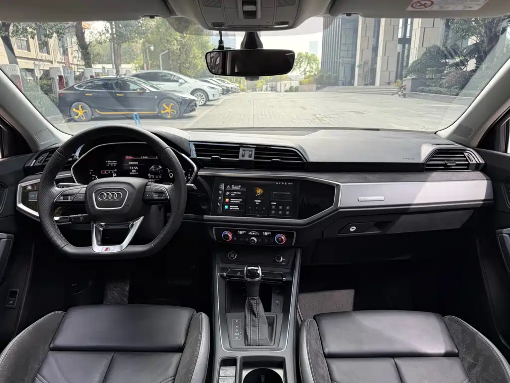 Audi Q3 Sportback — миниатюра 6