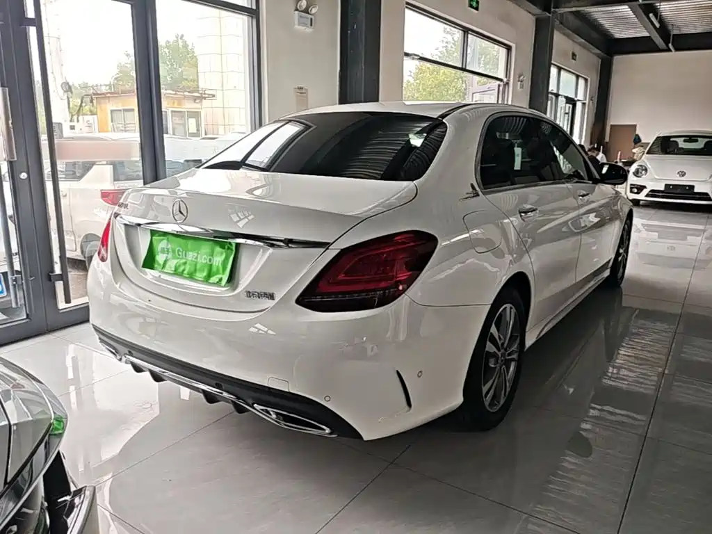 Mercedes-Benz C-Class — миниатюра 7