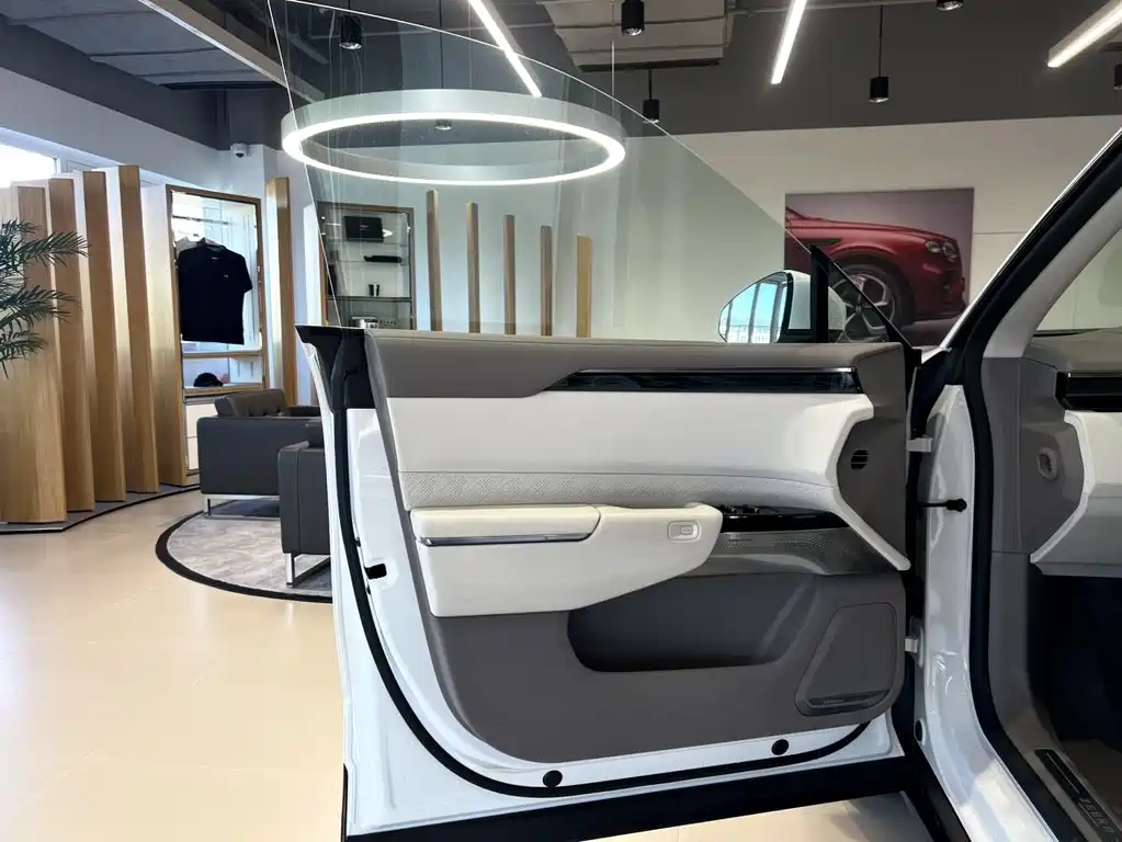 ZEEKR EXTREME KRYPTON 7X