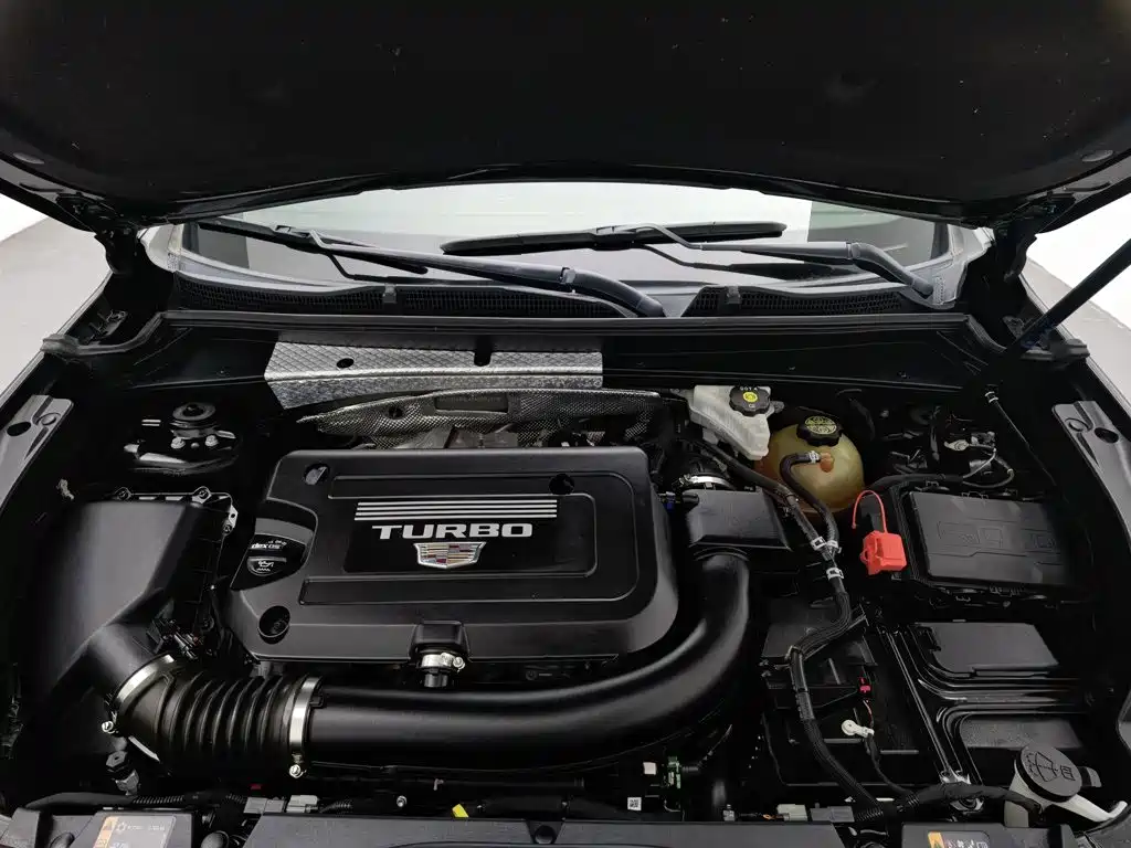 Cadillac XT4 — миниатюра 6