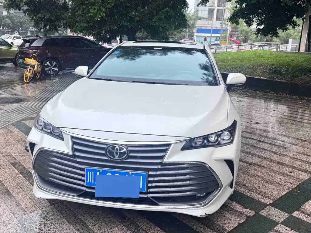 Toyota Avalon — миниатюра 2