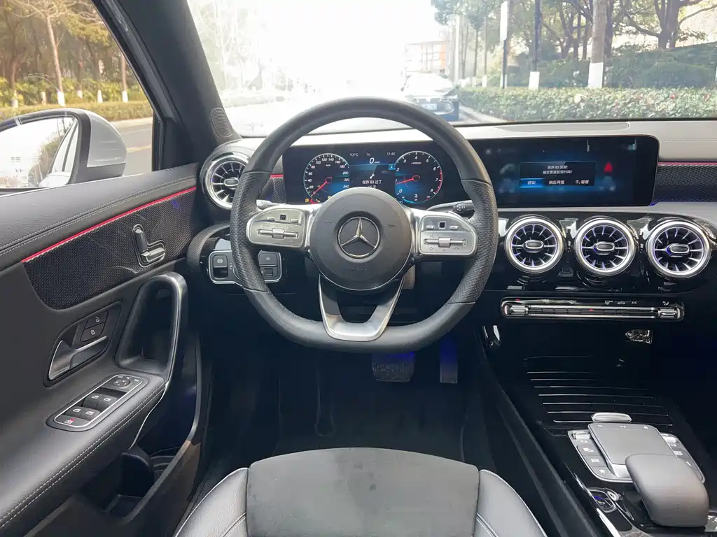 MERCEDES-BENZ A CLASS