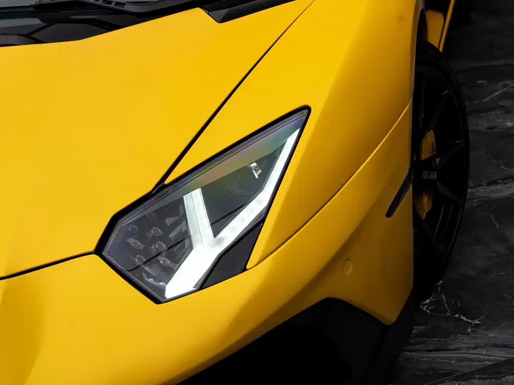 Lamborghini Aventador — миниатюра 2