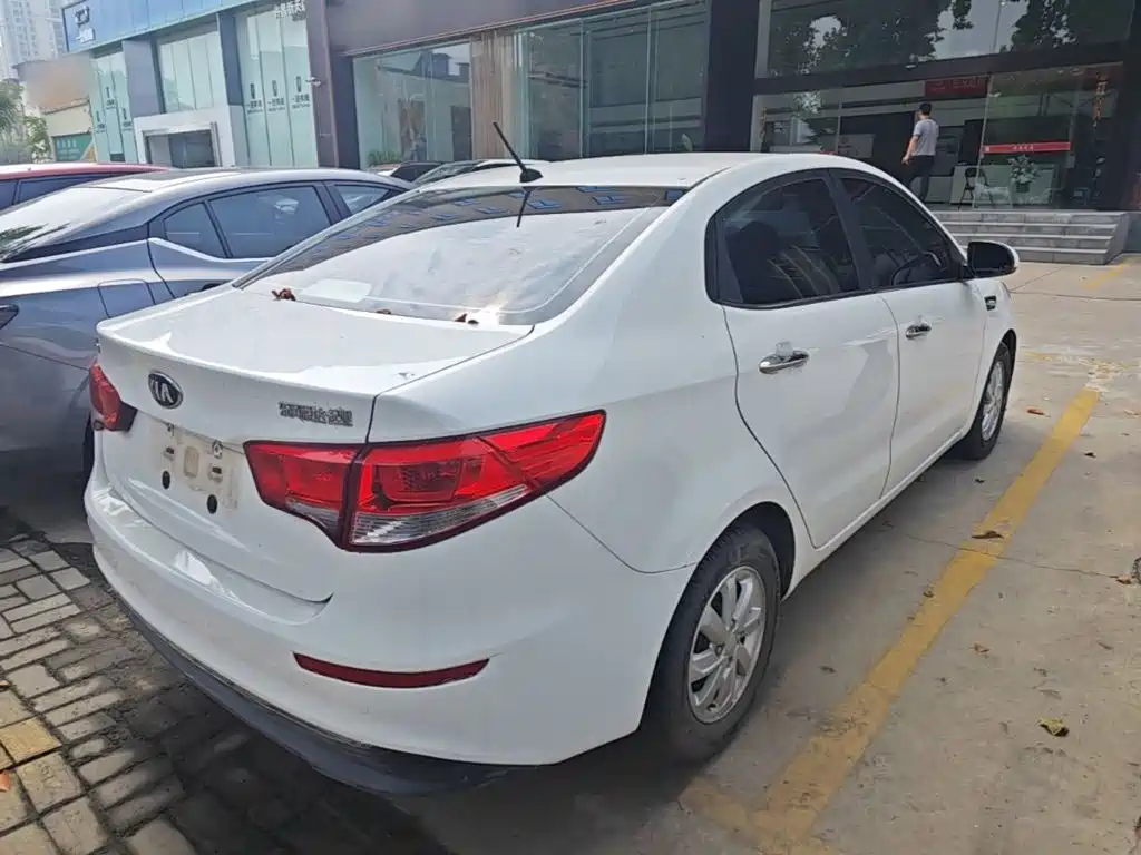 Kia K2 — миниатюра 7