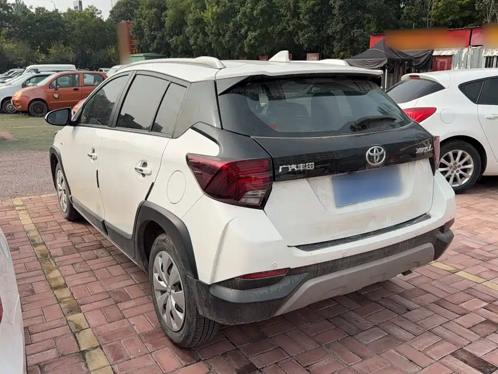 Toyota Yaris L — миниатюра 11