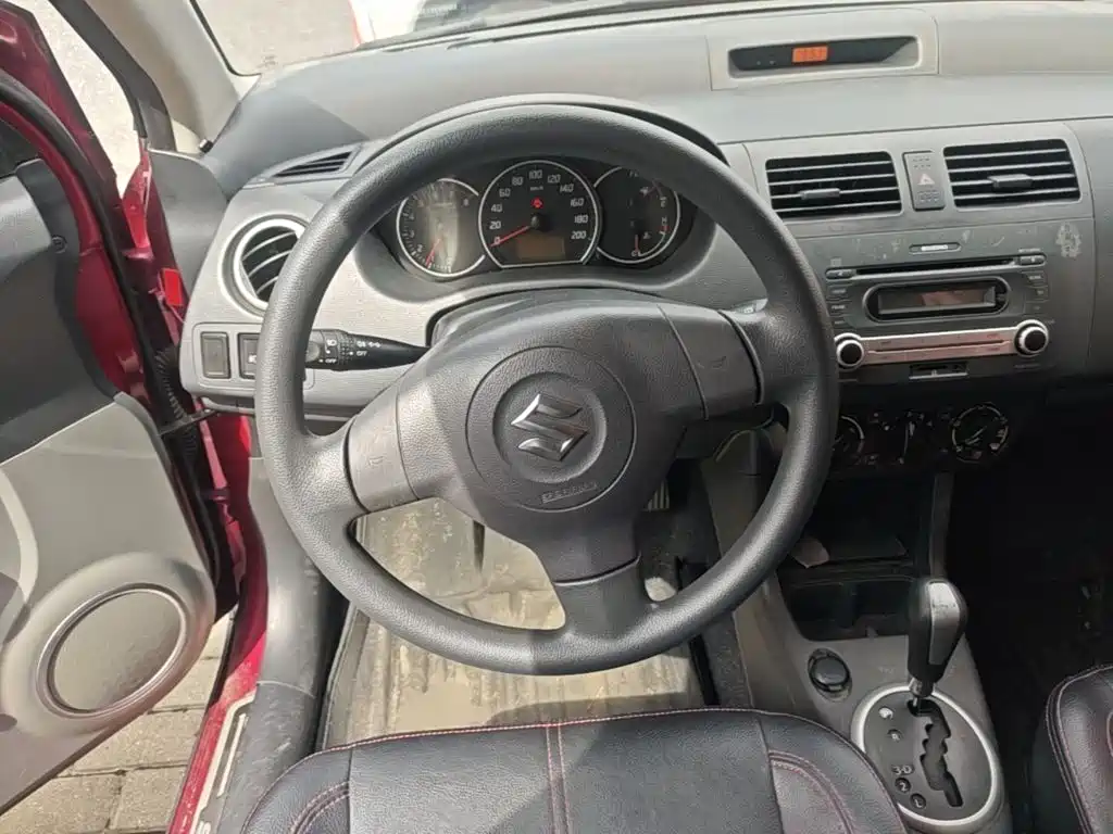 Suzuki Swift — миниатюра 11