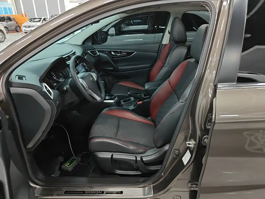 Nissan Qashqai — миниатюра 16