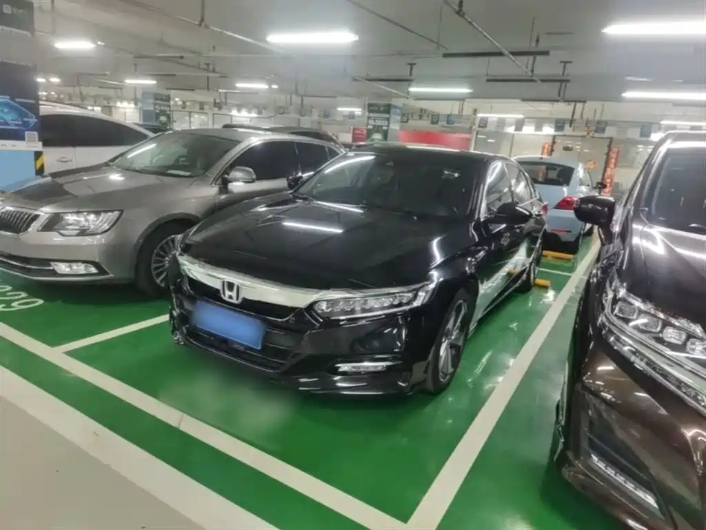 Honda Accord 2018 Sharp Hybrid 2.0L Sharp Smart Edition China VI