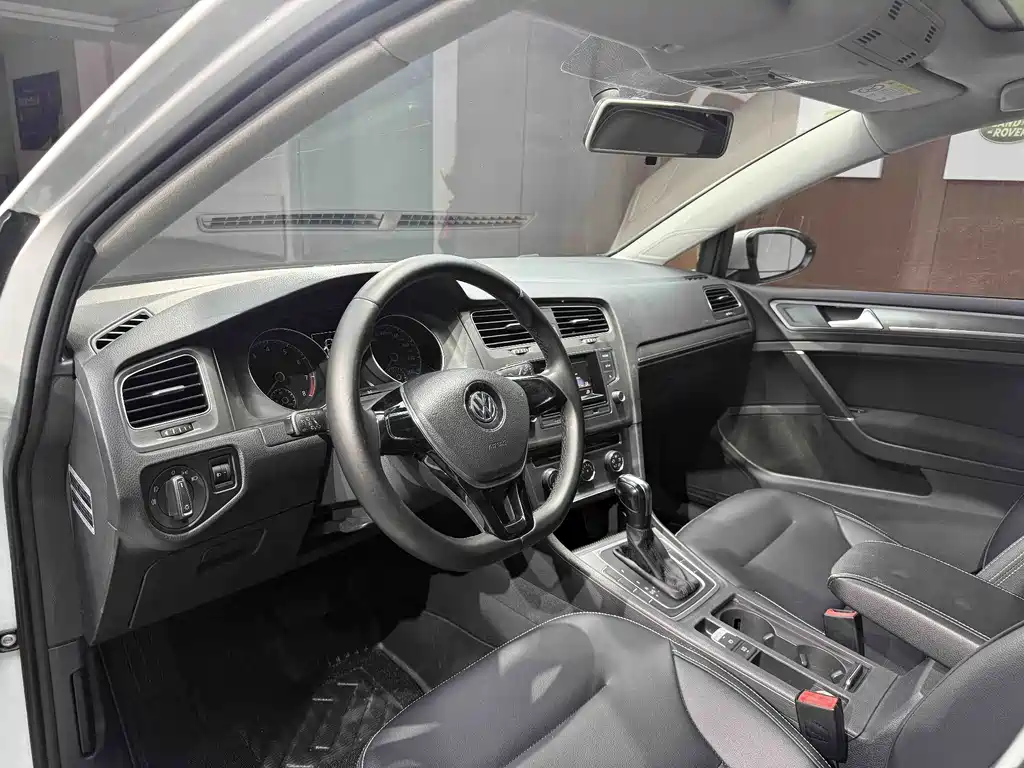 Volkswagen Golf — миниатюра 13