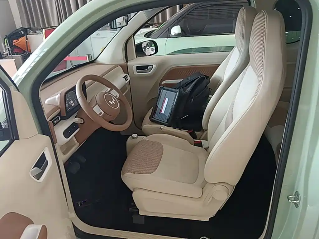 Wuling MINIEV — миниатюра 15