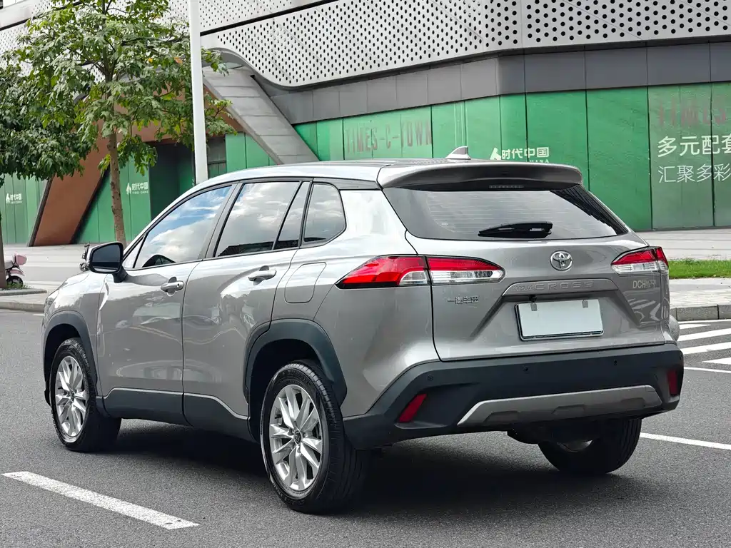 Toyota Corolla Cross — миниатюра 7
