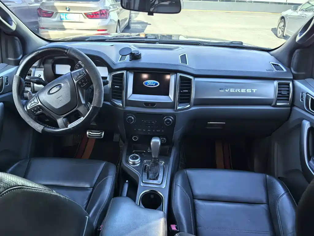 Ford Everest — миниатюра 5