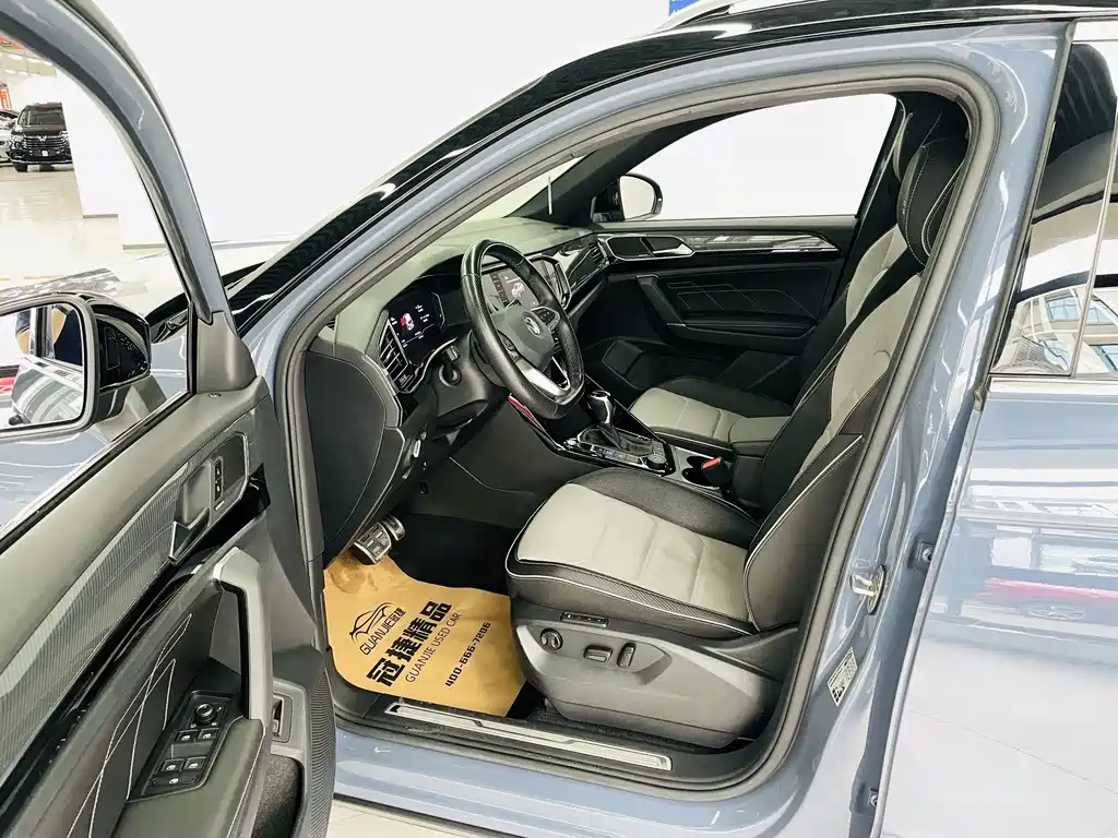 Volkswagen X — миниатюра 4