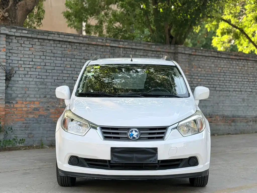 Venucia R50 2013 1.6L MT Fashion