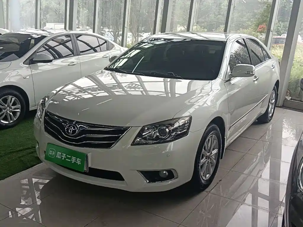 Toyota Camry — миниатюра 2