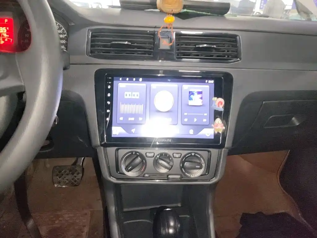 Volkswagen Santana — миниатюра 13