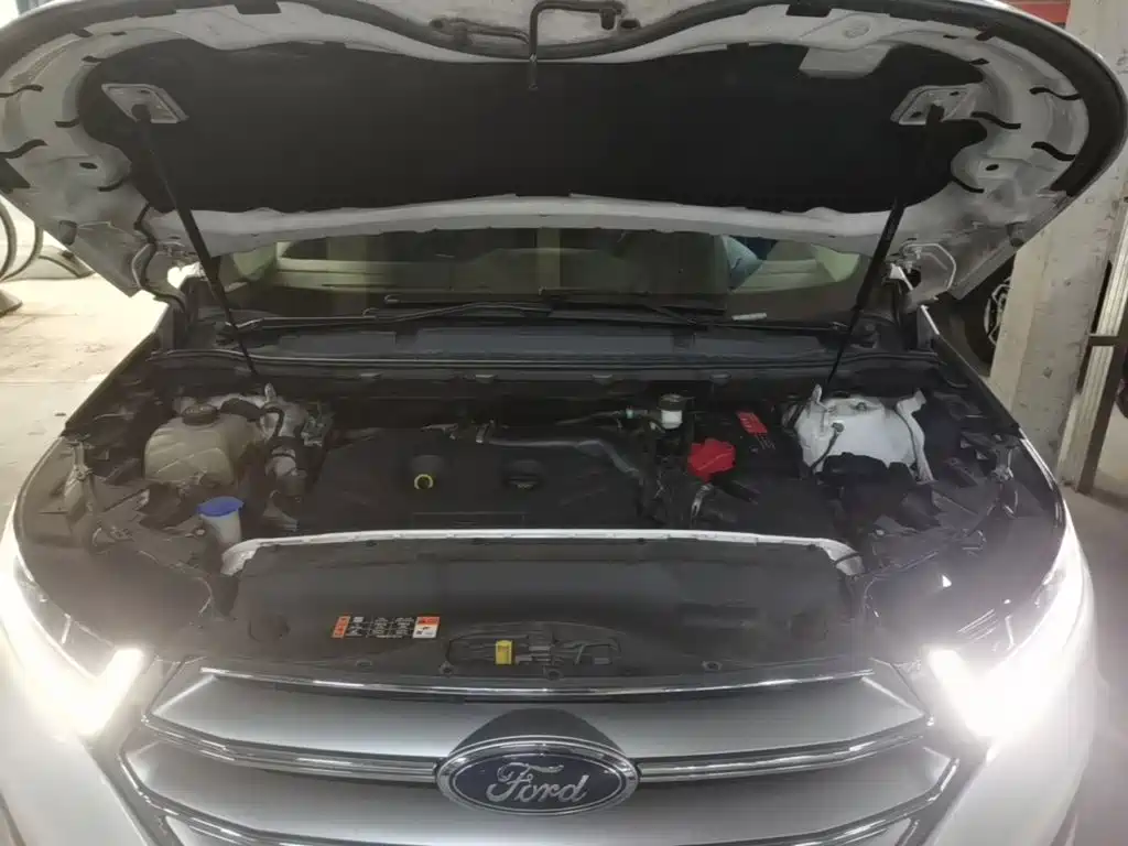 Ford Edge — миниатюра 20