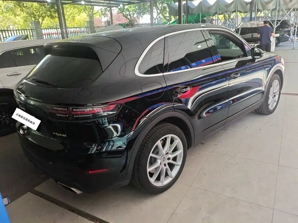 Porsche Cayenne 2019 E-Hybrid 3.0T