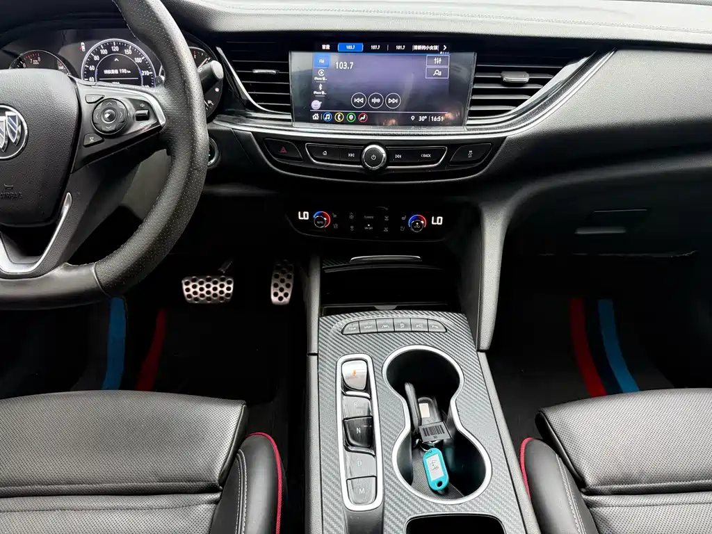 Buick Regal — миниатюра 8