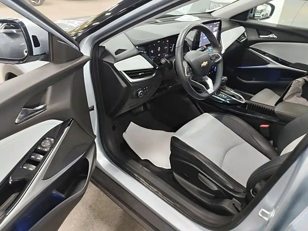 Chevrolet Menlo — миниатюра 16