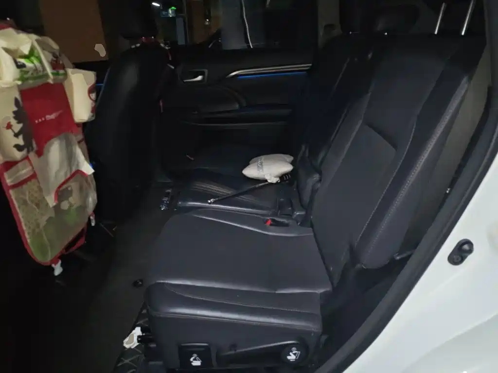 Toyota Highlander — миниатюра 13