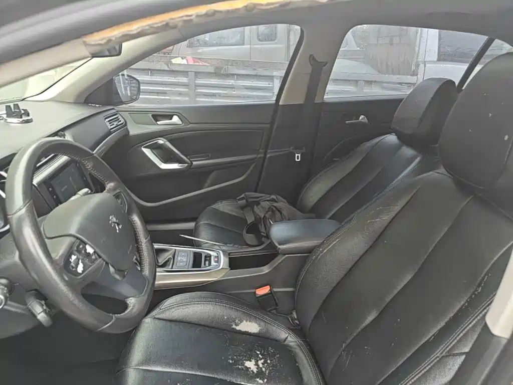 Peugeot 408 — миниатюра 15