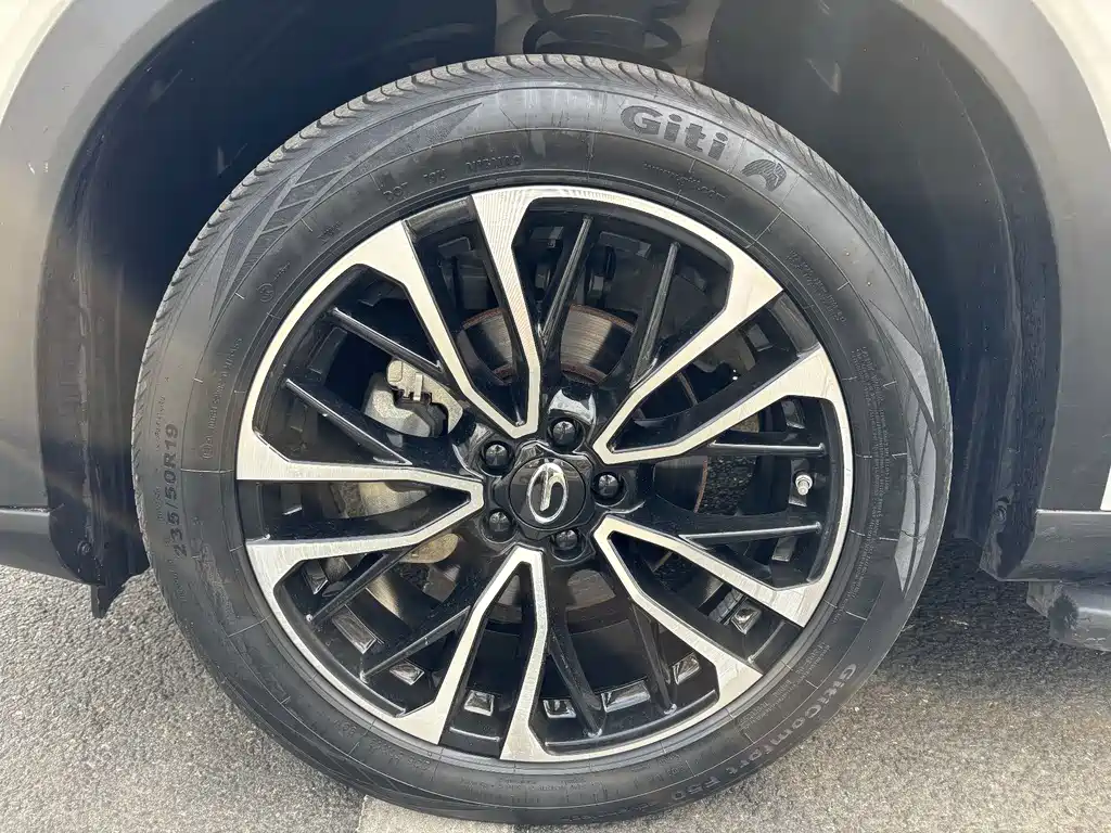 GAC TRUMPCHI GS4 PLUS