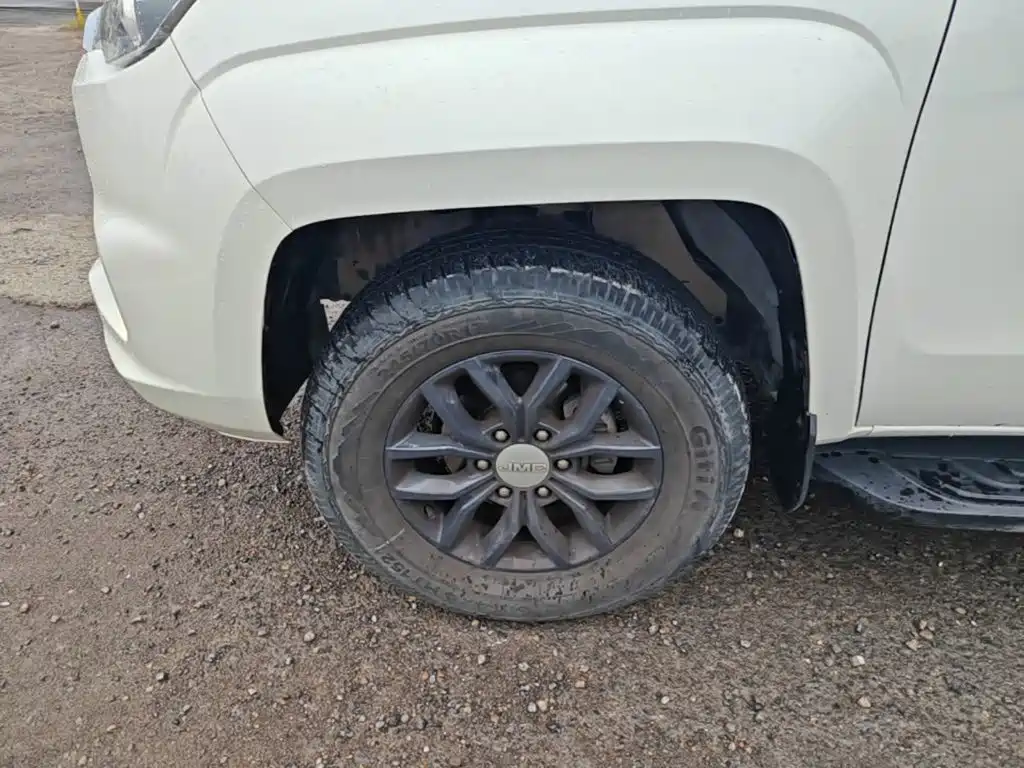 JMC Yuhu 7 — миниатюра 23