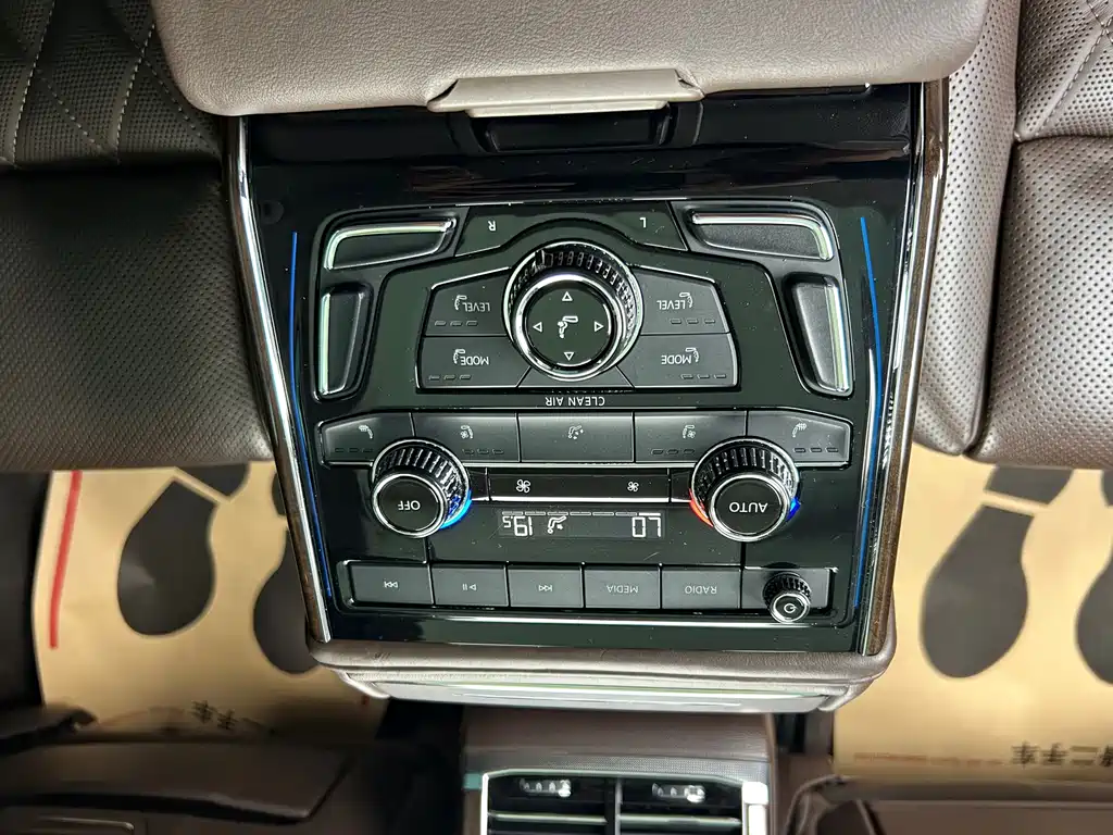 Volkswagen Phideon — миниатюра 23
