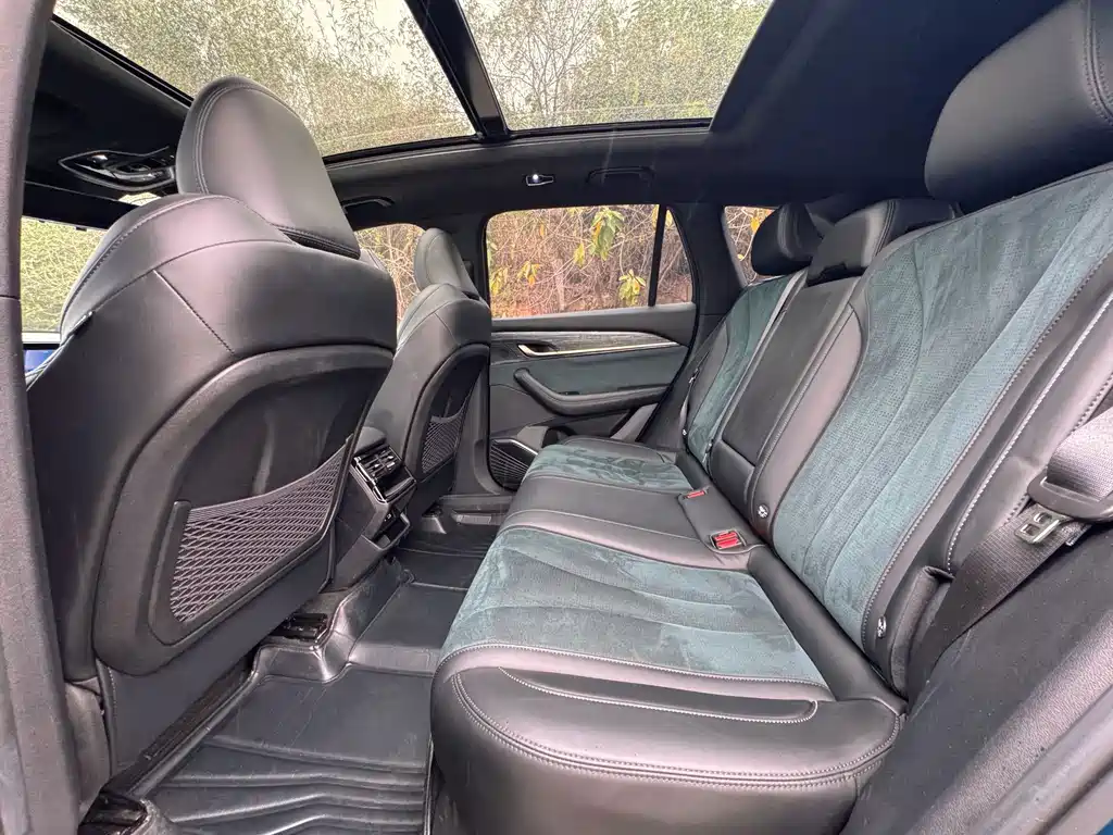 Geely Xingyue L — миниатюра 12