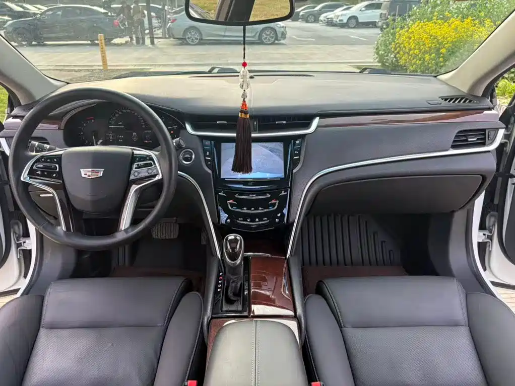 Cadillac XTS — миниатюра 5