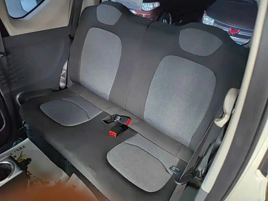 Wuling MINIEV — миниатюра 17