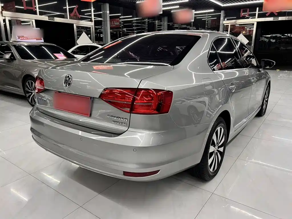 Volkswagen Sagitar — миниатюра 24
