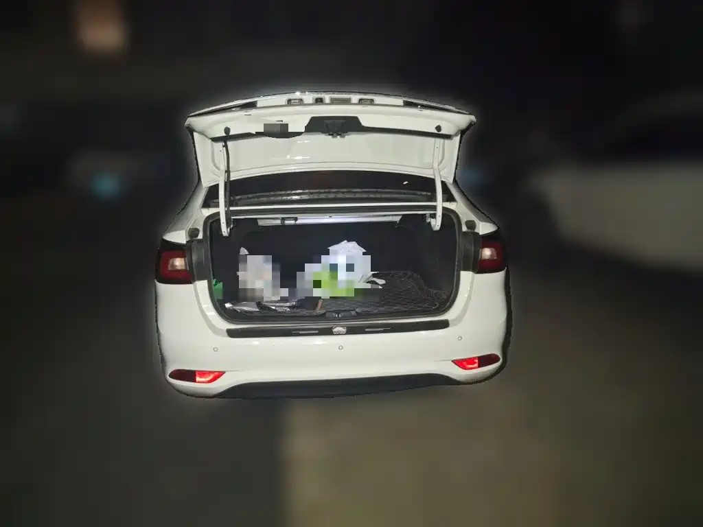 Roewe i5 — миниатюра 15