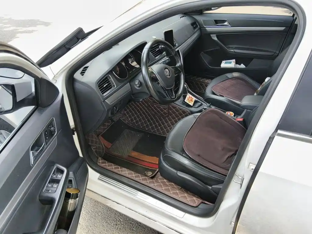 Volkswagen Lavida — миниатюра 17