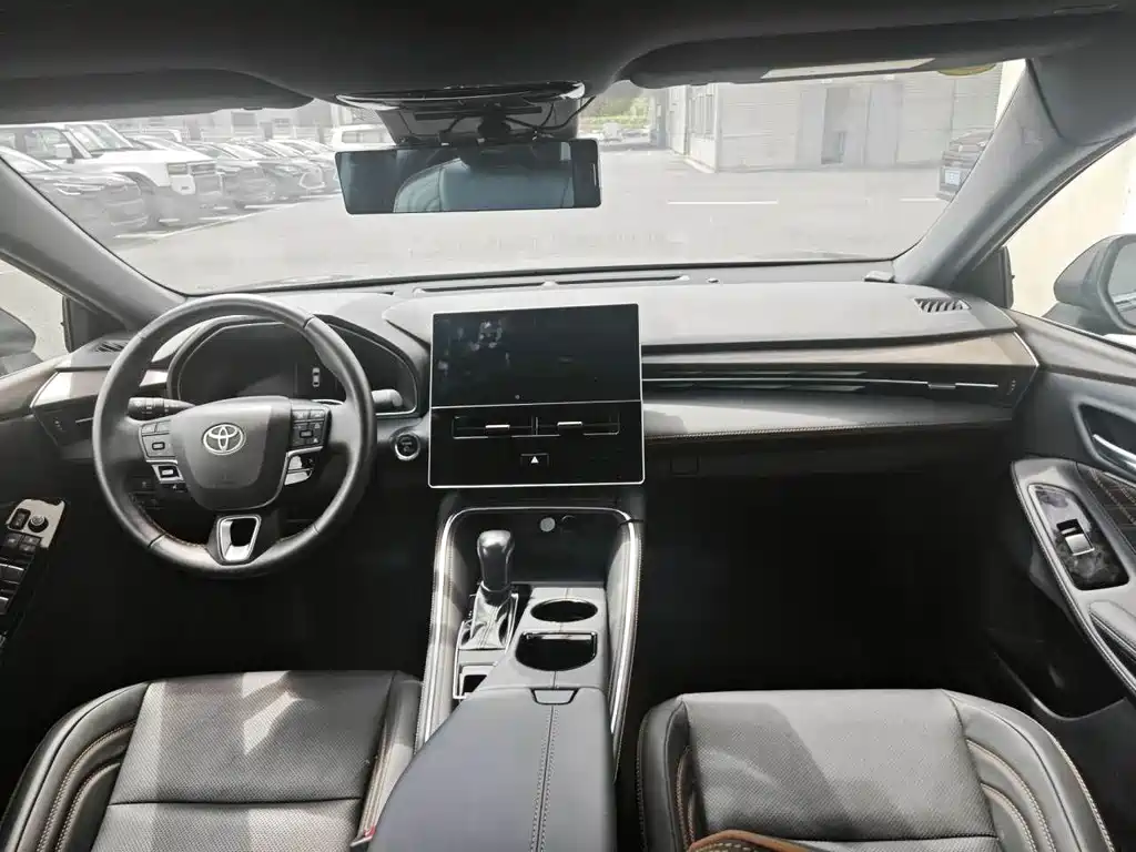 Toyota Avalon 2024 2.0L Luxury