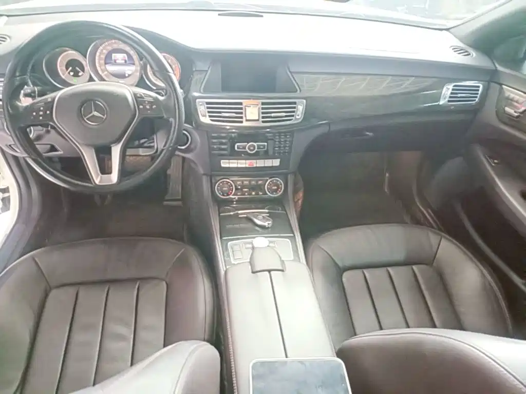 Mercedes-Benz CLS — миниатюра 10
