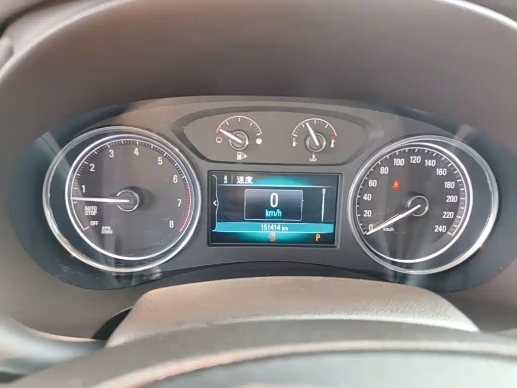 Buick LaCrosse — миниатюра 12