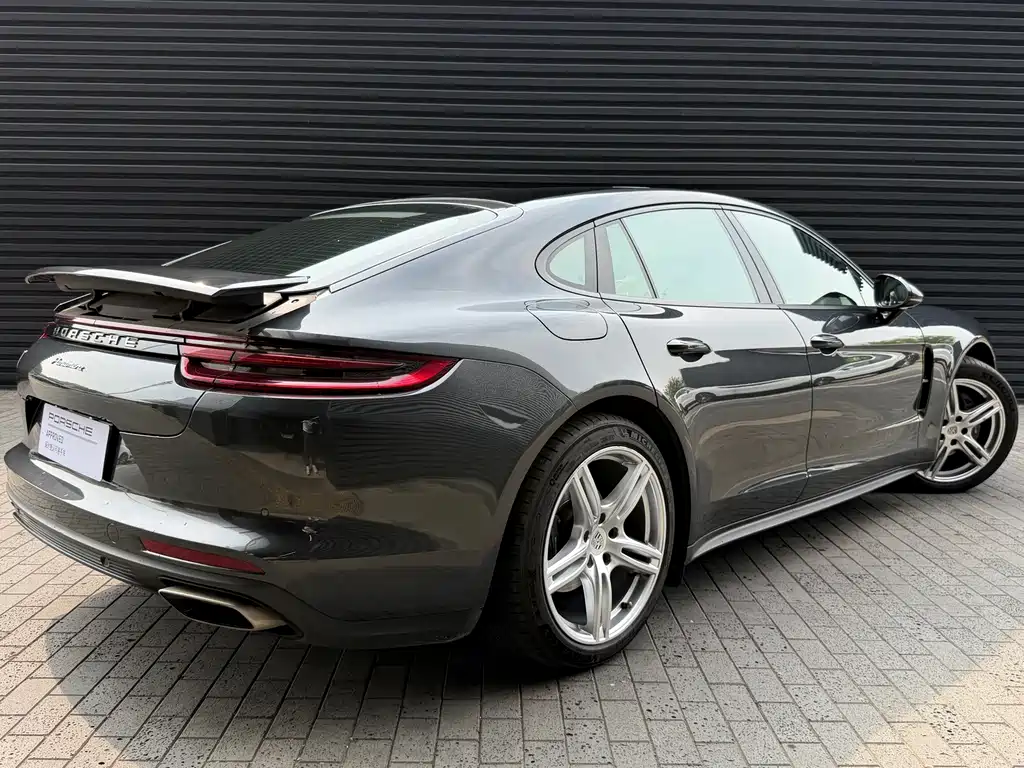 Porsche Panamera — миниатюра 6