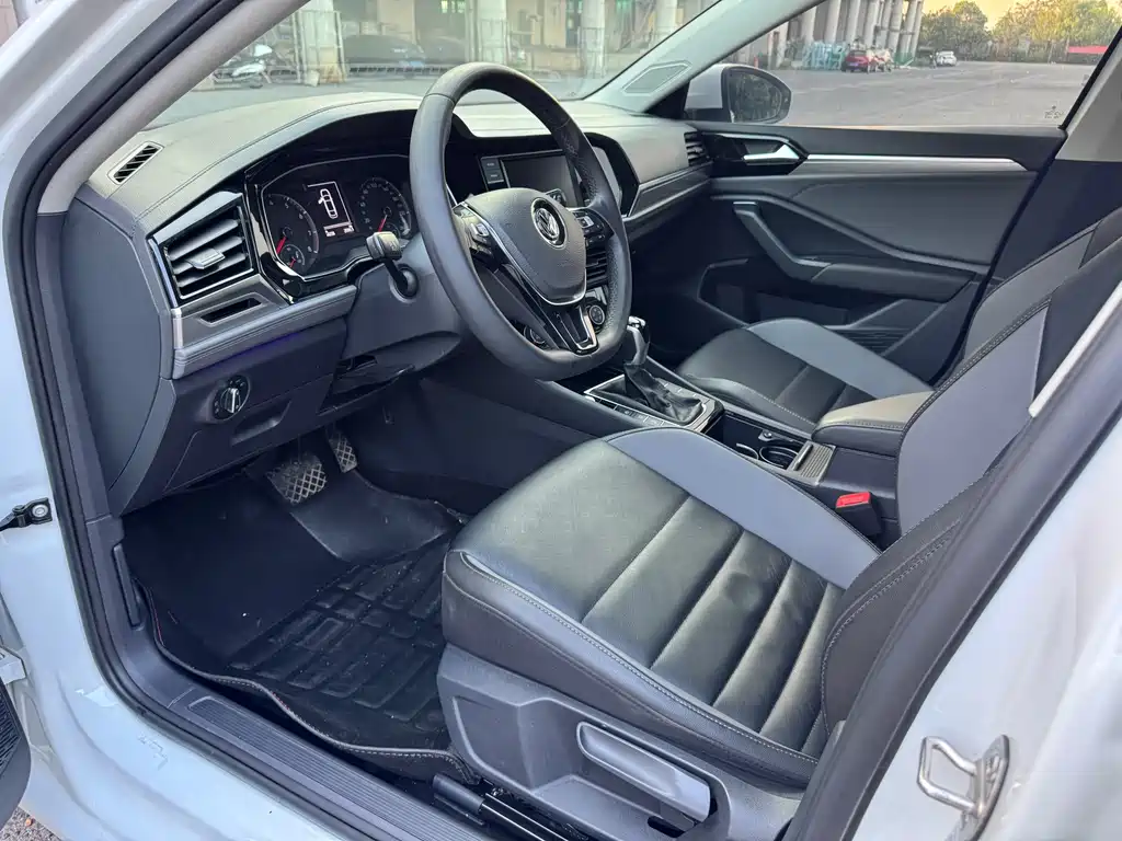 Volkswagen Sagitar — миниатюра 4