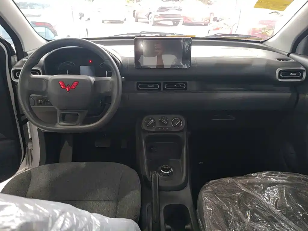 Wuling Hongguang EV — миниатюра 10
