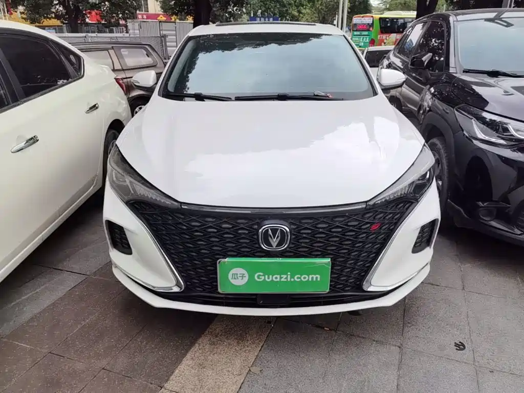 Changan Eado — миниатюра 3