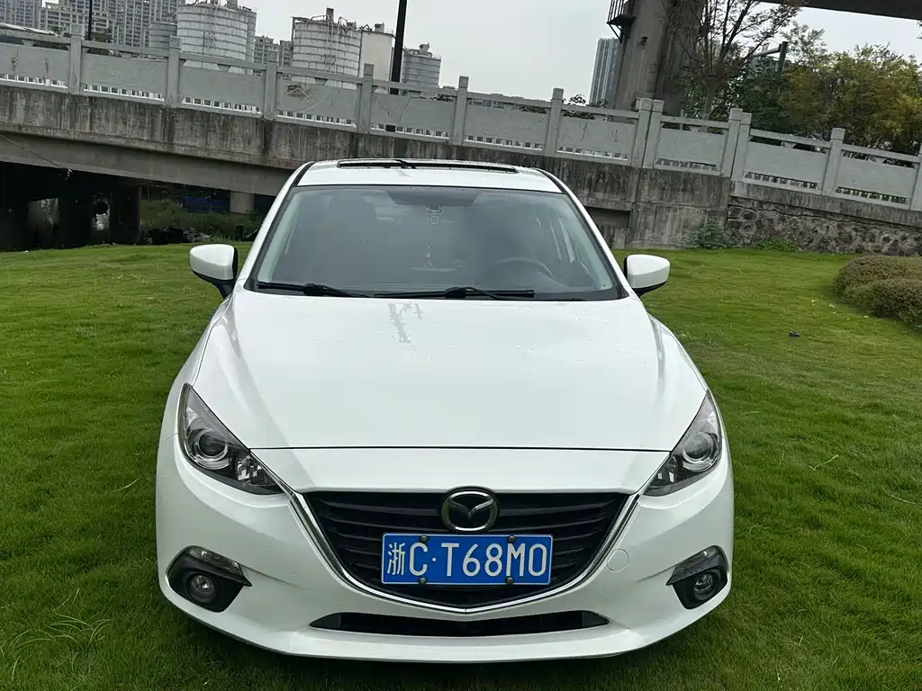 Mazda 3 Axela — миниатюра 2